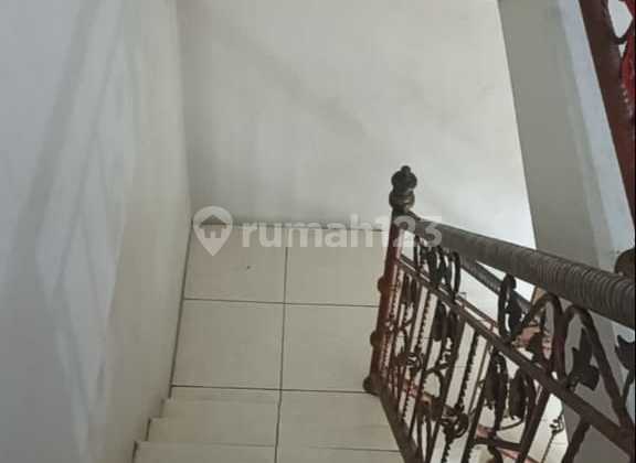 Dijual rumah di dalam komplek pondok pekayon indah 2