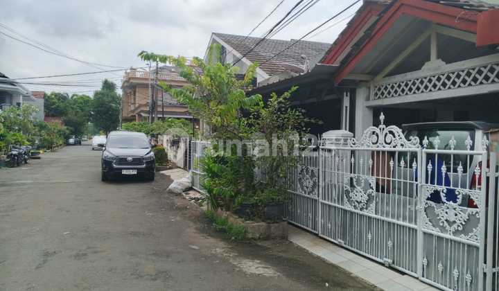 For Quick Sale House in Taman Galaxy, South Bekasi