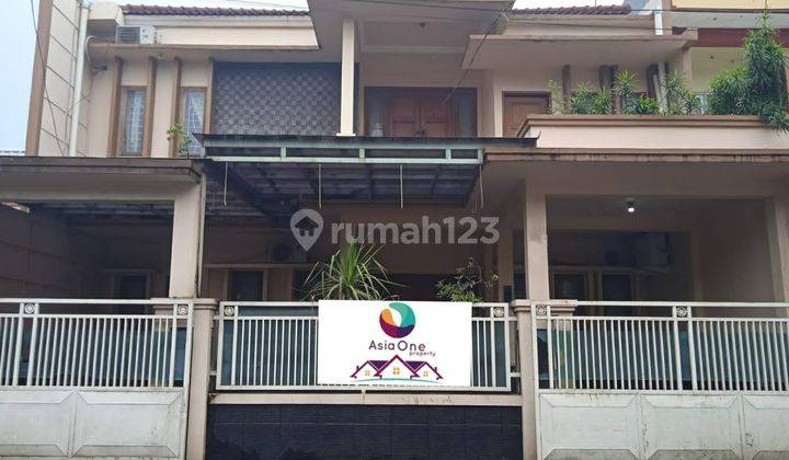 Disewakan Rumah 2lt Di pondok pekayon Indah 1