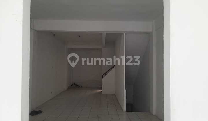 For Rent: 3-Storey Attached Shophouse on Kalimalang 2