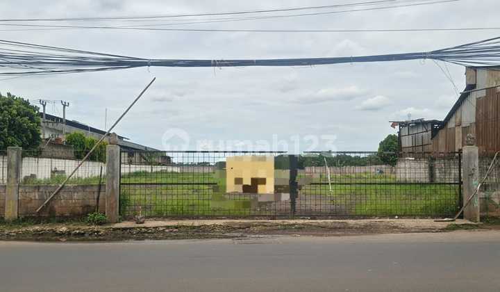 Commercial land for rent on the main road in Cileungsi, Jonggol.