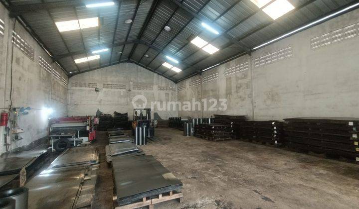 Di Jual gudang di pinggir jalan di Mustika Sari, Mustika Jaya, Bekasi 1