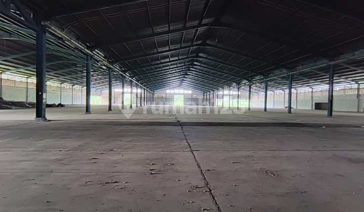 Di Sewakan Gudang Bagus luas dan besar Siap pakai Di Narogong, Bekasi 1