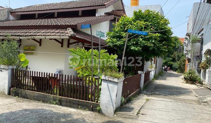 Comfortable house for sale in West Bekasi.