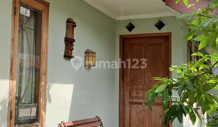 Dijual rumah nyaman di lingkungan nyaman tidak banjir di galaxy bekasi Dijual rumah nyaman di lingkungan nyaman tidak banjir di galaxy bekasi