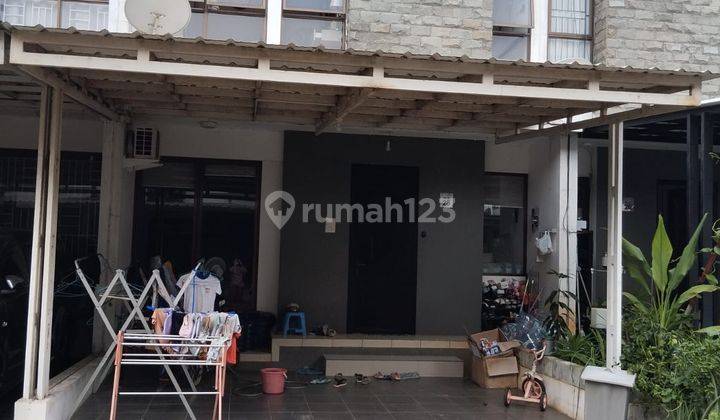 Rumah 2 Lantai di Cluster Viola Graha Raya, Tangerang 1