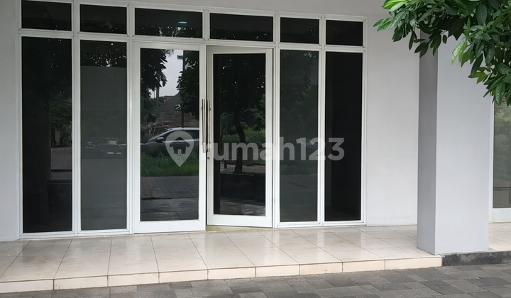 Shop House for Rent in Depok, Cinere Bellevue, 3 Floors 2
