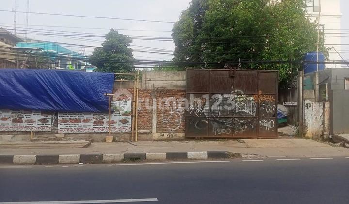 Land on Saharjo Street, Tebet, South Jakarta. Commercial designation.