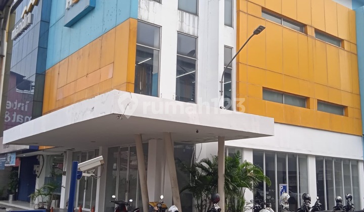 Ruko Ciputat Lot, Jl Dewi Sartika, Ciputat, Tangerang Selatan