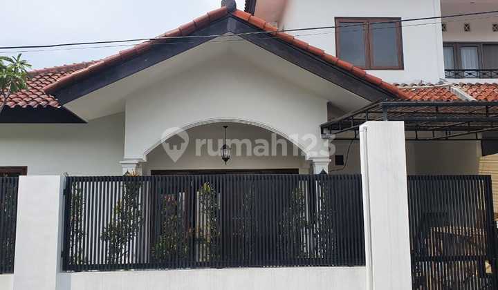 Rumah Bagus Disewa lokasi Cipete Jaksel, asri strategis