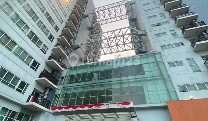 Apartemen Di Marbella Kemang, Bagus, 2 BR, Semi Furnished 