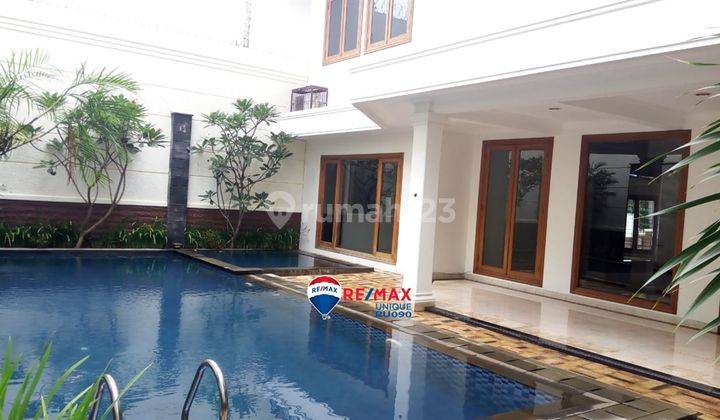 Rumah Mewah Furnish Siap Huni ad Kolam Renang Pondok Indah Jaksel 2