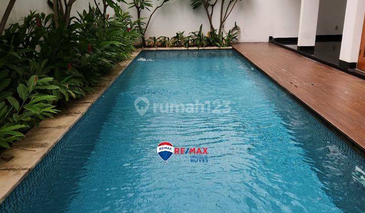 Rumah Mewah Garasi Luas Siap Huni Ada Kolam Renang Pondok Indah 2