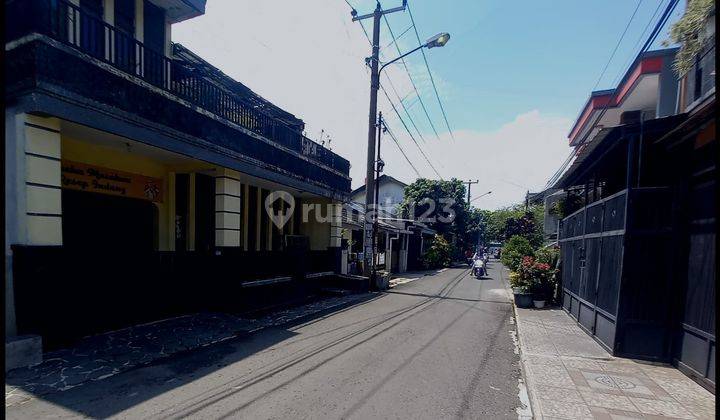 Dijual Cepat Rumah Murah 3 Lantai di Margahayu Raya Dekat Mim 2