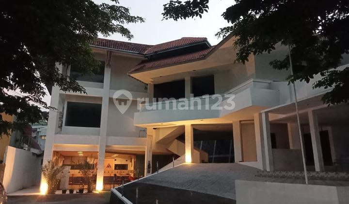 Dijual Gedung Veteran Semarang 1