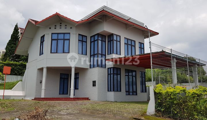 Dijual Villa Bandungan Semarang 1