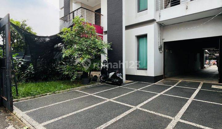 Rumah 2 lantai bukit permai cibubur tanah luas ada kolam renang 2