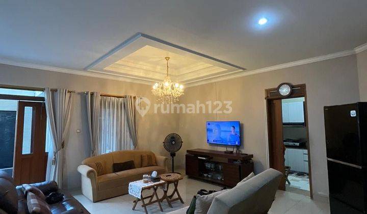 Rumah huk 2 lantai kota wisata cibubur cluster favourite 2