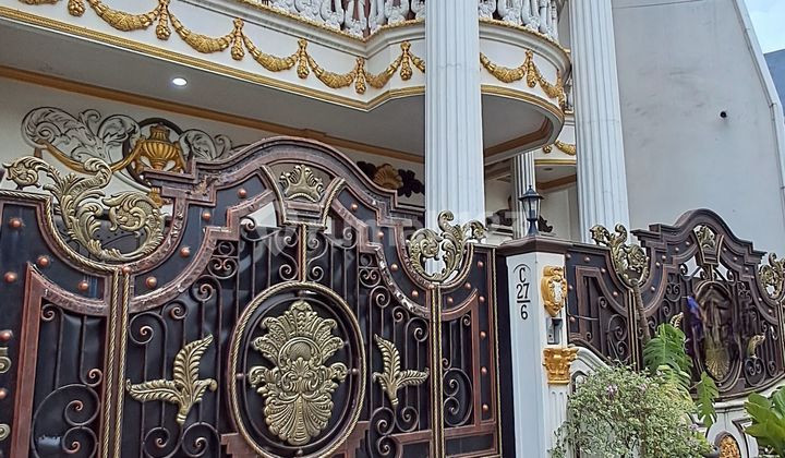 Luxurious 3-Story House in Narogong Indah Housing, Bekasi, Ready to Occupy