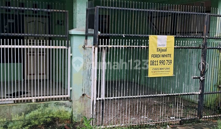Single Storey House in Wahan Pondok Gede, Strategic Location Near the Highway and Move-In Ready.