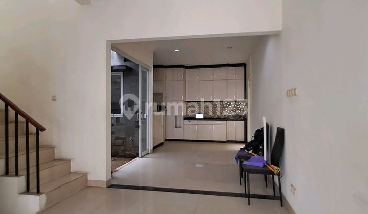 Golf Hill Riverside Cibubur Floor Ready to Live In, Green and Cool 2