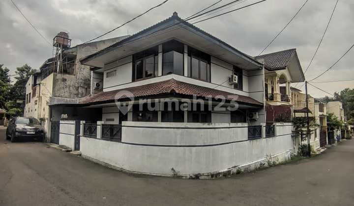 Rumah Bebas Banjir Dalam Komplek Dekat Stasiun LRT dan Gate Tol Jakarta Timur Rumah Bebas Banjir Dalam Komplek Dekat Stasiun LRT dan Gate Tol Jakarta Timur