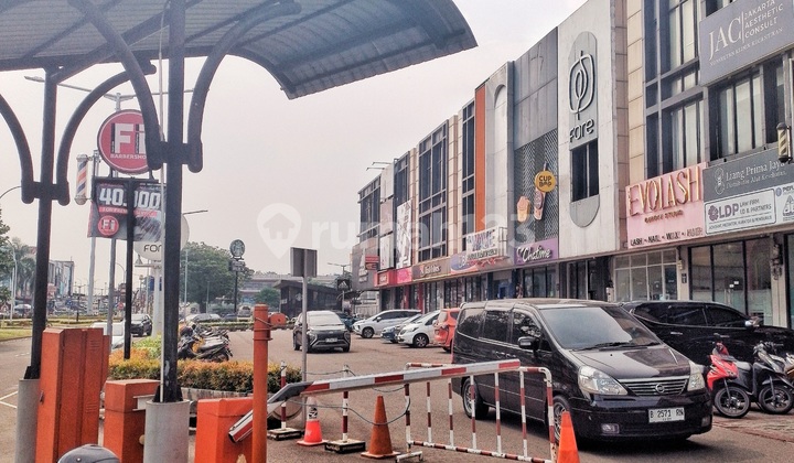 For Rent: 3-Story Shop House in Kota Wisata, Strategic Location 2