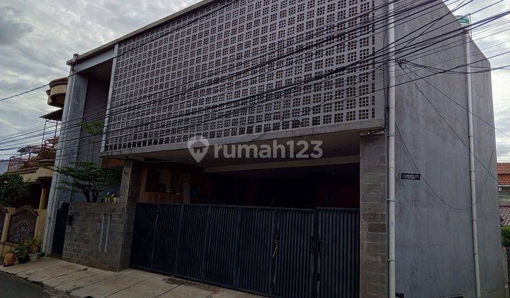 Rumah Minimalis Jalan 2 Mobil SHM Cibubur Jakarta Timur 2