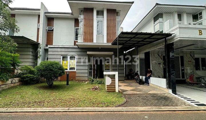 Rumah Cantik Depan Taman Lingkungan Asri Dekat Pusat Kuliner Kota Wisata Cibubur Rumah Cantik Depan Taman Lingkungan Asri Dekat Pusat Kuliner Kota Wisata Cibubur