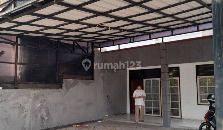 Disewakan Rumah Cocok Untuk Kantor Dan Usaha Di Jl Cijagra, Buah Batu 2