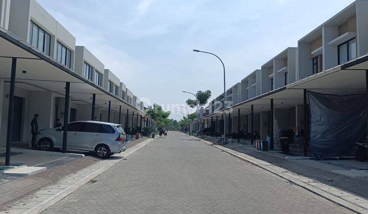 Di Jual Bu Murah Rumah 4.5x10 2 Lantai Pik 2 Milenial 2
