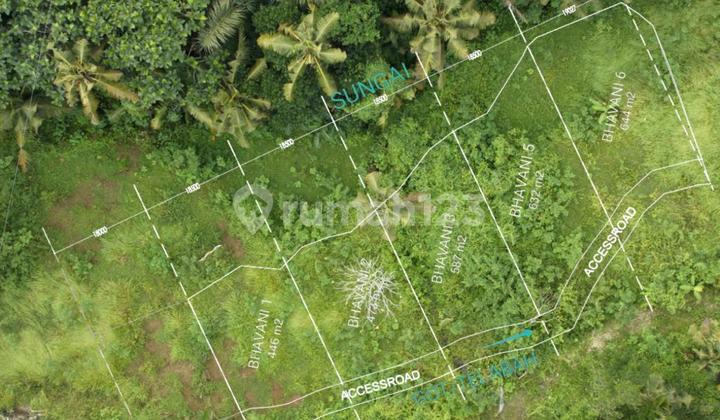 Land Plot Ready to Build in Villa Area Only 7 Minutes to the Beach