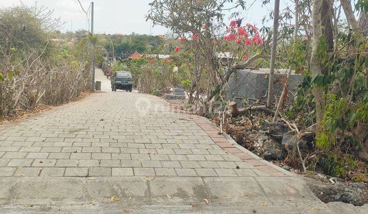 Land for rent with a view of the GWK statue located on Jalan Merak Ungasan Badung Bali 1