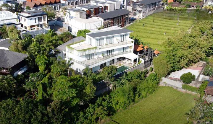 Dijual disewakan Villa Luxury View Sawah Sunset Pererenan, Bali 1