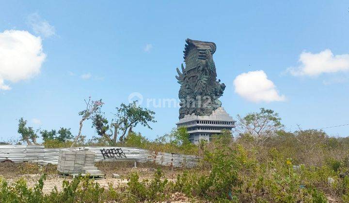 Land for rent with a view of the GWK statue located on Jalan Merak Ungasan Badung Bali 2