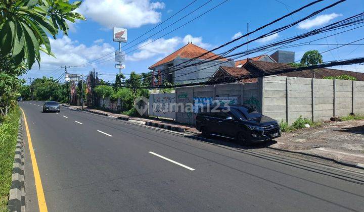 Land for sale on the main road of Bypass Nusa 2, adjacent to the Honda Dealer in South Kuta, Badung, Bali. 1