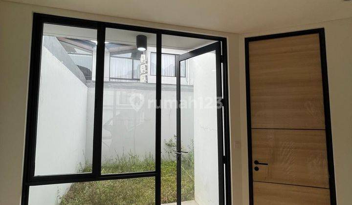 Di Jual Rumah Siap Huni Cendana Park Lippo Village Karawaci, Tangerang 2