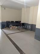 Boarding House 5.5 Floors 60 Rooms Strategic Location in Tomang, West Jakarta 2