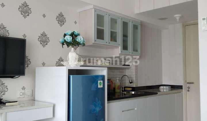 Apartement Springlake Summarecon Bekasi Type Studio Hadap Mall  2