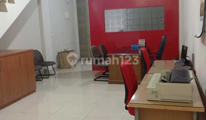 Ready-to-Use 2.5-Storey Ruko with SHM on Boulevard Raya Galaxy Bekasi 2