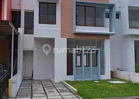 Rumah 2 Lantai Luas 210 di Cluster Alamanda Jgc, Cakung 1