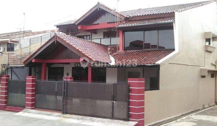 Rumah hook 2lt bergaya minimalis di lingkungan yang mudah dijangkau 1