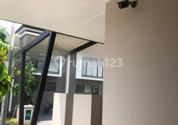 Rumah 2Lt Lebar 7 Dalam Cluster di Jakarta Garden City, Cakung 2