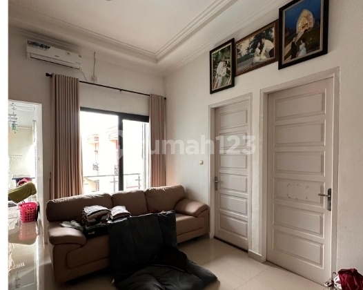 Rumah 2 Lantai Luas 98 SHM di Rawa Lumbu, Bekasi Timur 2