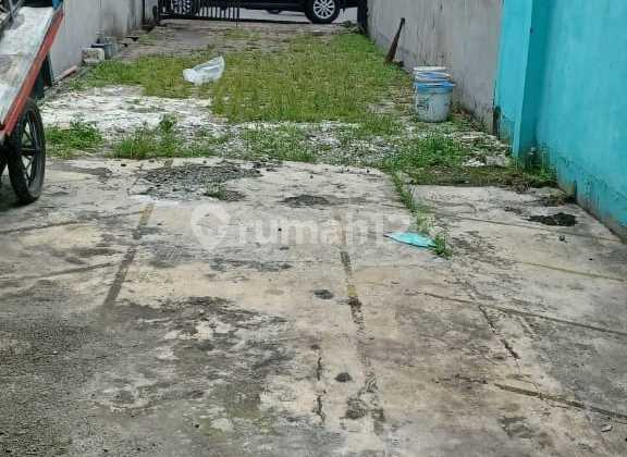 2.5-Story Shop House in the strategic area of Ciracas, East Jakarta. 2