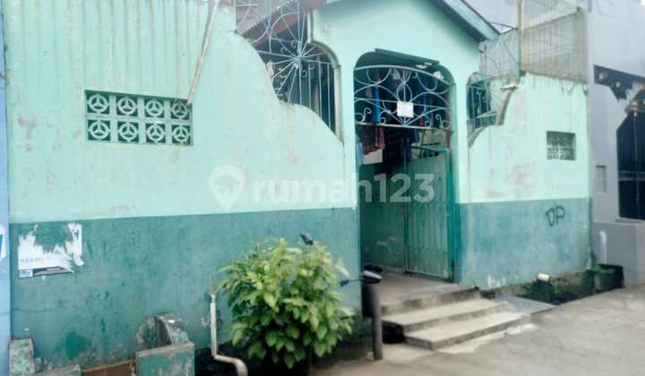 Kost 1 Lantai 8 Pintu di Perumahan Puri Jiep Permai, Cakung Kost 1 Lantai 8 Pintu di Perumahan Puri Jiep Permai, Cakung