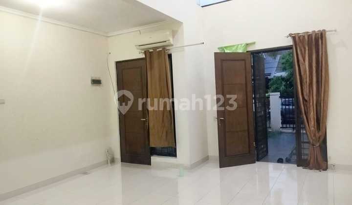 Rumah 1 Lantai luas 144 di Cluster Aralia, Harapan Indah, Bekasi 2
