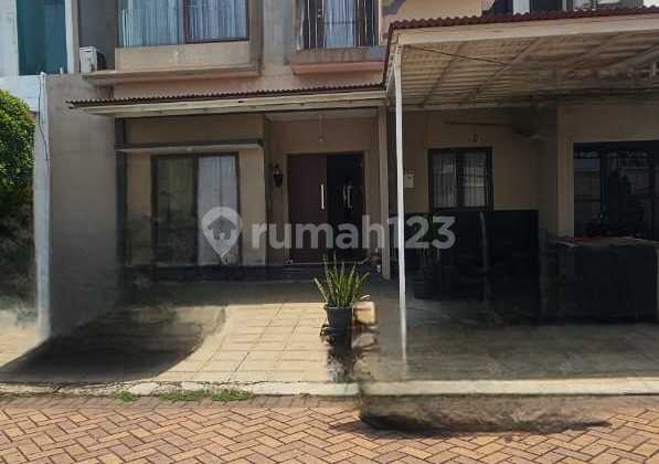 2-Storey Ready-to-Occupy House, 200 sqm Freehold Land Certificate in Jakarta Garden City, Cakung