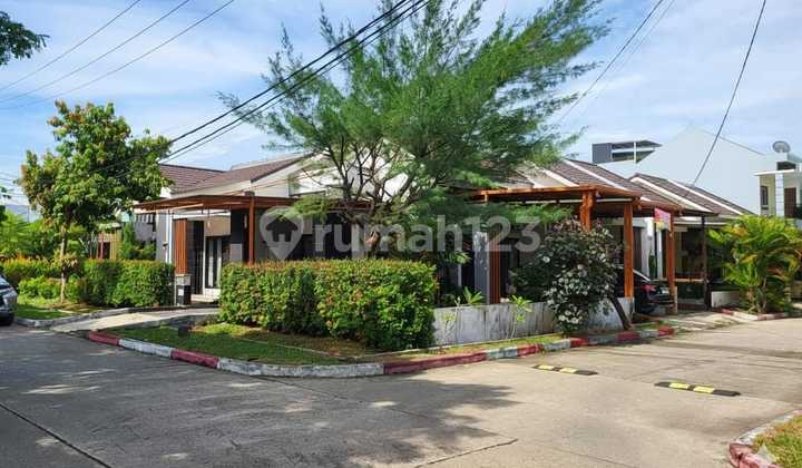 Rumah Hook luas 180 SHM dalam Cluster hadap Taman di Bekasi 2