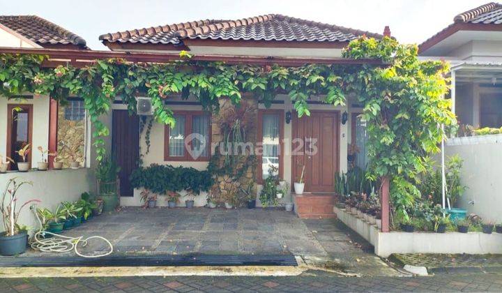 Rumah di Cigadung hills Bagus siap huni  1